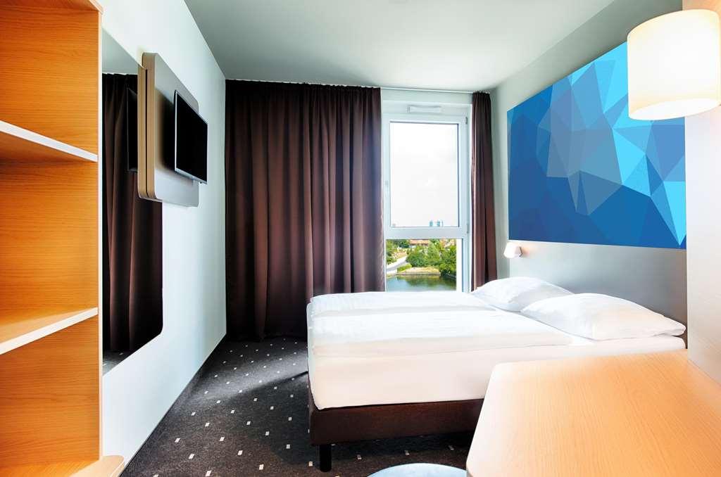 B&B Hotel Villingen-Schwenningen Værelse billede